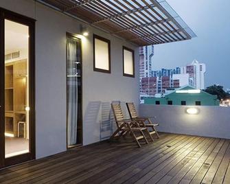Mayo Inn - Singapur - Balcón