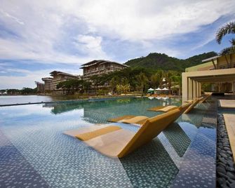 Condo Units Pico De Loro Hamilo Coast - Nasugbu - Zwembad