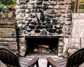 Hike & Ski Hideaway @ Lake Placid, Ny - Lake Placid - Veranda