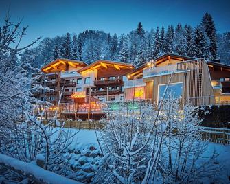 THOMSN Central Hotel & Appartements - Saalbach - Edificio