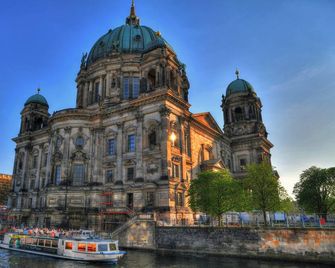 Holiday Inn - the niu, Hide Berlin Friedrichshain by IHG - Berlin