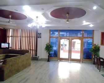 Hotel Gupta Palace - קטרה - לובי