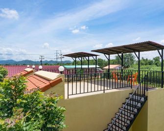 Sierra View Resort - Pak Chong - Balcony