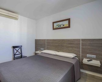 Hostal Campito - Conil de la Frontera - Habitación