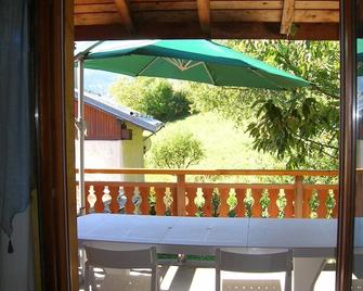 10-person gîte in an excellent location ('3 Vallées' ski area and Vanoise National Park) - Bozel - Balcon