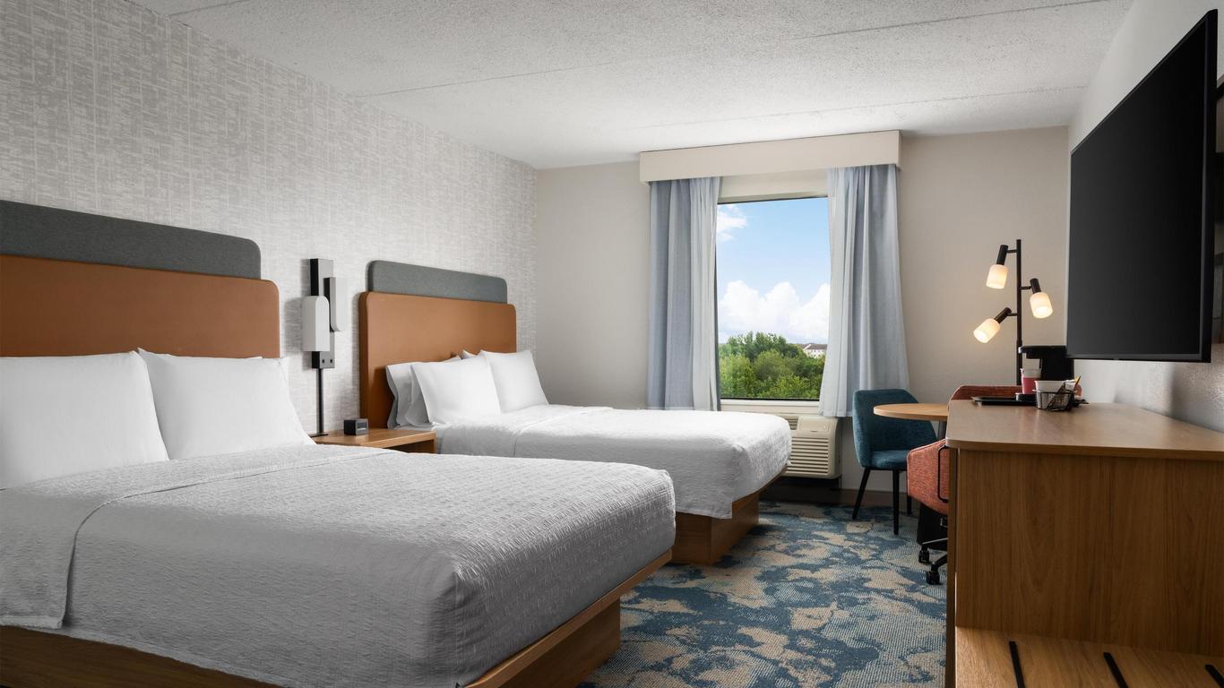 Hampton Inn Neptune/Wall