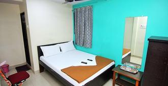 Kalina Residency - Mumbai - Bedroom