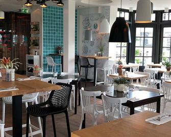 Perfect Group Getaway | Near Huizen Harbor, Goois Nature Reserve | 4 Units - Huizen - Restaurante