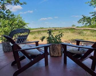 Shanatsi Safari Lodge - Phalaborwa - Balcony