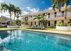 Tropicana Lagoon Apartments - Port Vila - Basen