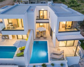 Luxury Villas Joy - Novalja - Pool