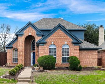 Frisco Resort Style Home Withspa - Frisco - Edificio