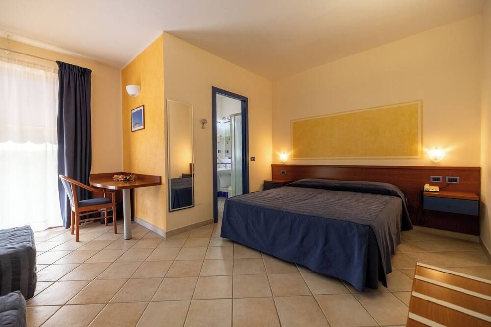 هوتل 1000 ميجليا