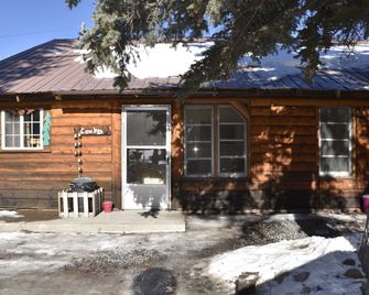 Chinook Cabins & Rv Park - South Fork - Building