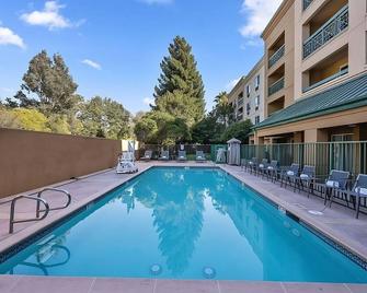 Create Unforgettable Memories! Cozy Fireplace! Near Danville South Park - San Ramon - Pool