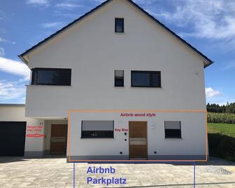 Modern wooden style apartment close to the nature - Scheyern - Edificio