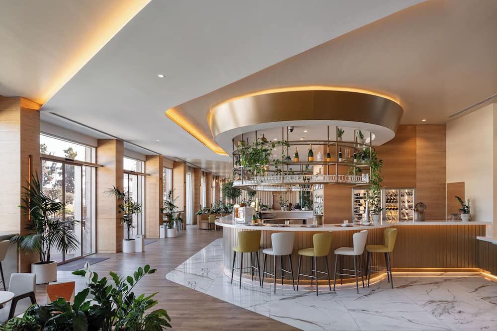 حياة ريجينسي ليزبون - لشبونة - بار