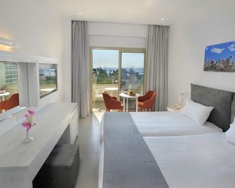 Nissiana Hotel & Bungalows - Ayia Napa - Makuuhuone