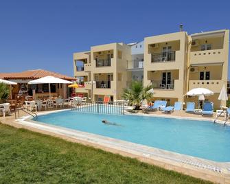 Sunshine Studios & Apartments - Hersonissos - Pool