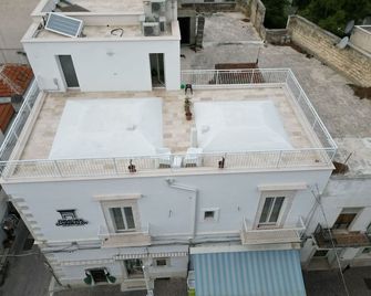 Suites Dimora Garibaldi - Peschici - Bangunan