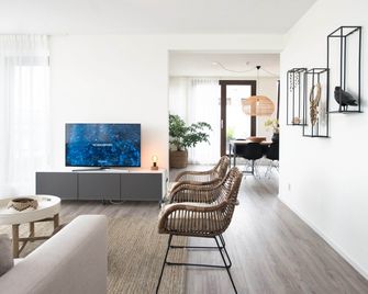 Modern Apartment With A View Of The Scheveningen Harbor - Den Haag - Huiskamer