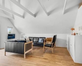 Apartment Stig - 100m from the sea by Interhome - Løkken - Pokój dzienny