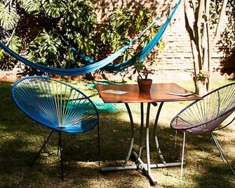 هوستل هوسبيدارتي تشابولتيبيك - غوادالاجارا (مكسيكو) - شرفة مرصوفة