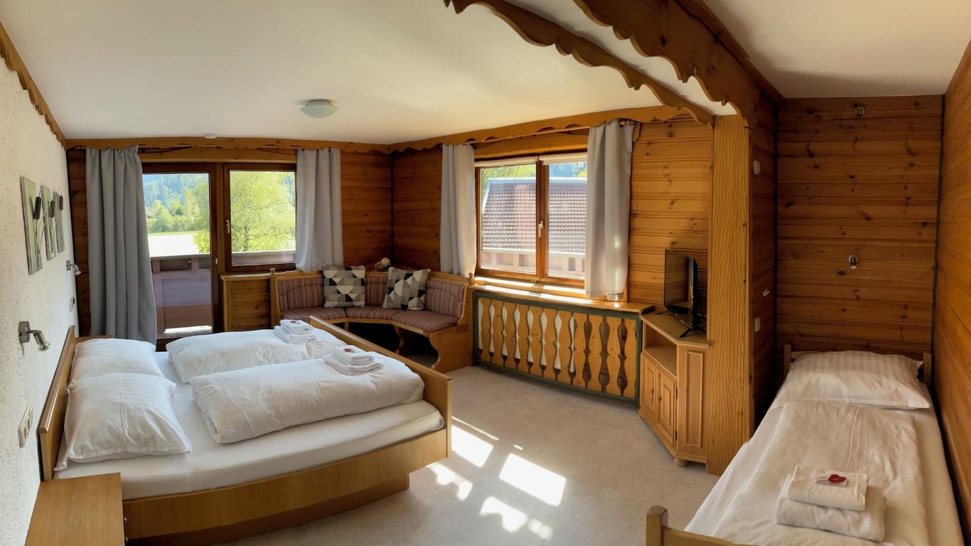 Hotel Wildrose