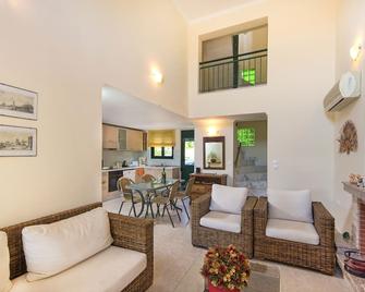 Theretra Kiotari Villas - Gennadi - Olohuone