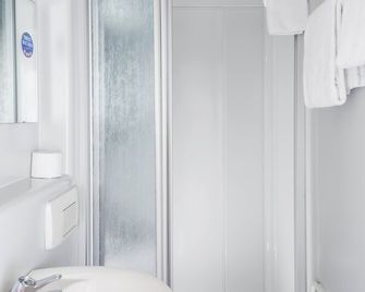 Hotel Moerser Hof - Moers - Badkamer