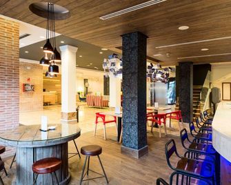 Micampus Leganés Student Residence - Leganés - Bar