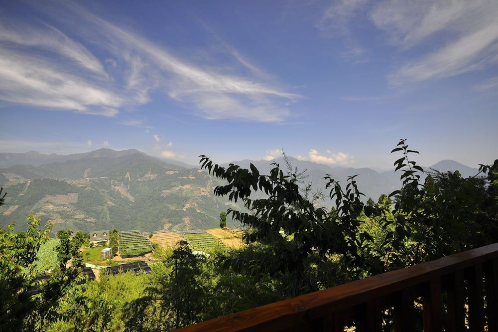 Dindai Glass Vacation Villa