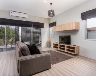Studio365 Apartment - Chiang Mai - Living room