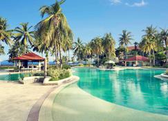 Mercure Manado Tateli Resort and Convention - Manado - Pool