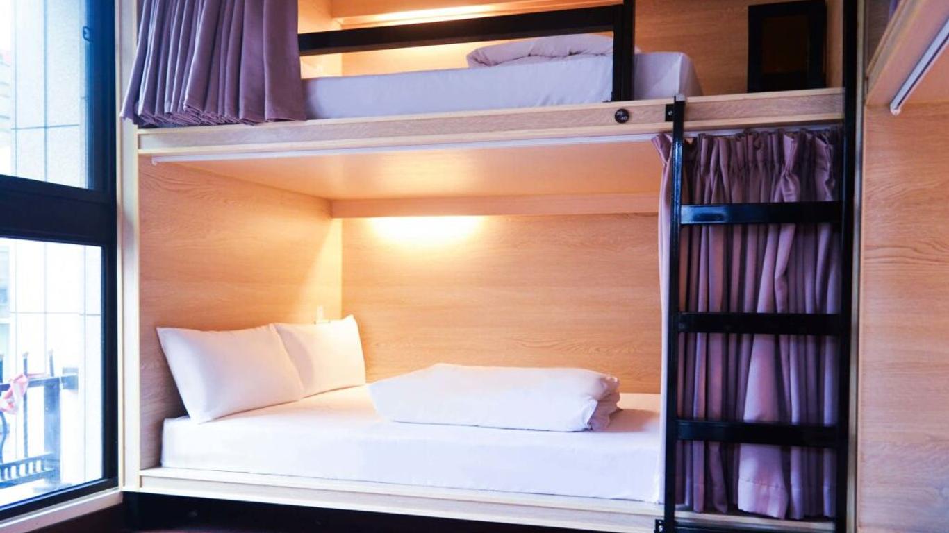 Starbox Hostel