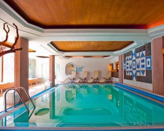 Hotel Vernagt - Senales - Piscină
