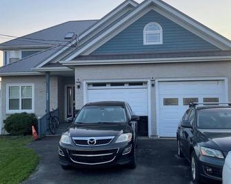 One executive bedroom apartment( sofa bed included in living area) - Antigonish
