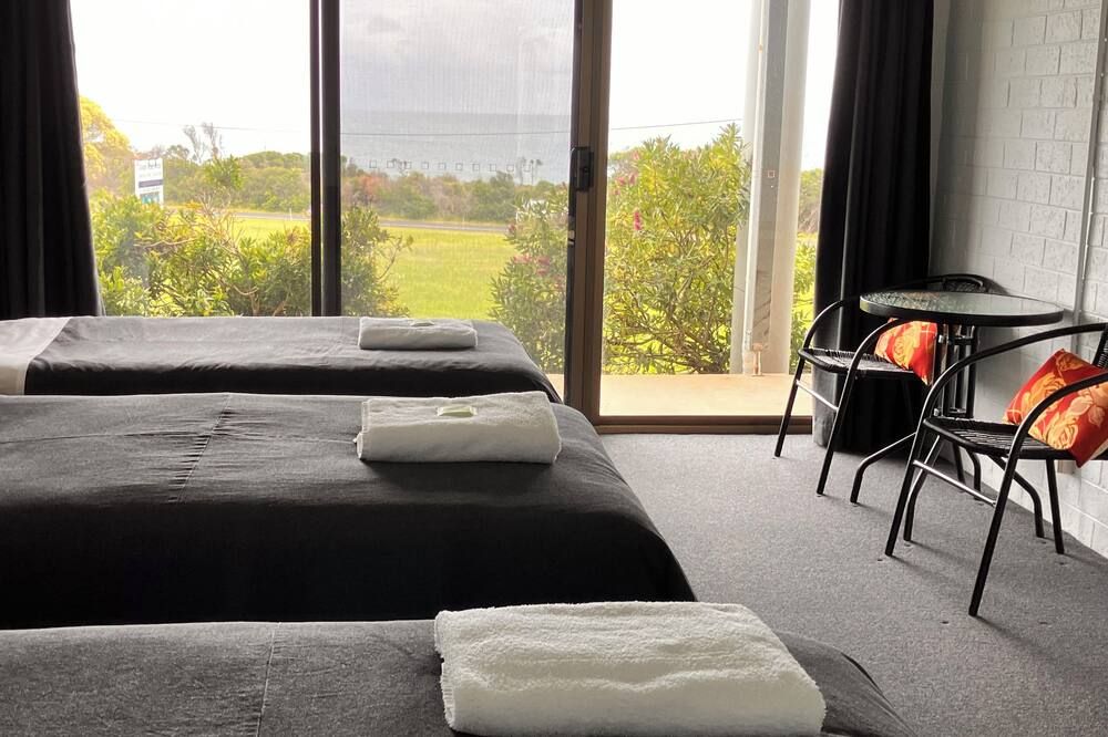 61 Ocean Road Motel - Skenes Creek - Sovrum