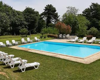 Apartment in Obizzi Estate with swimming pool - Montecarlo - Piscina