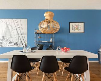 Apartment in Netherlands with Marina View - Den Haag - Essbereich