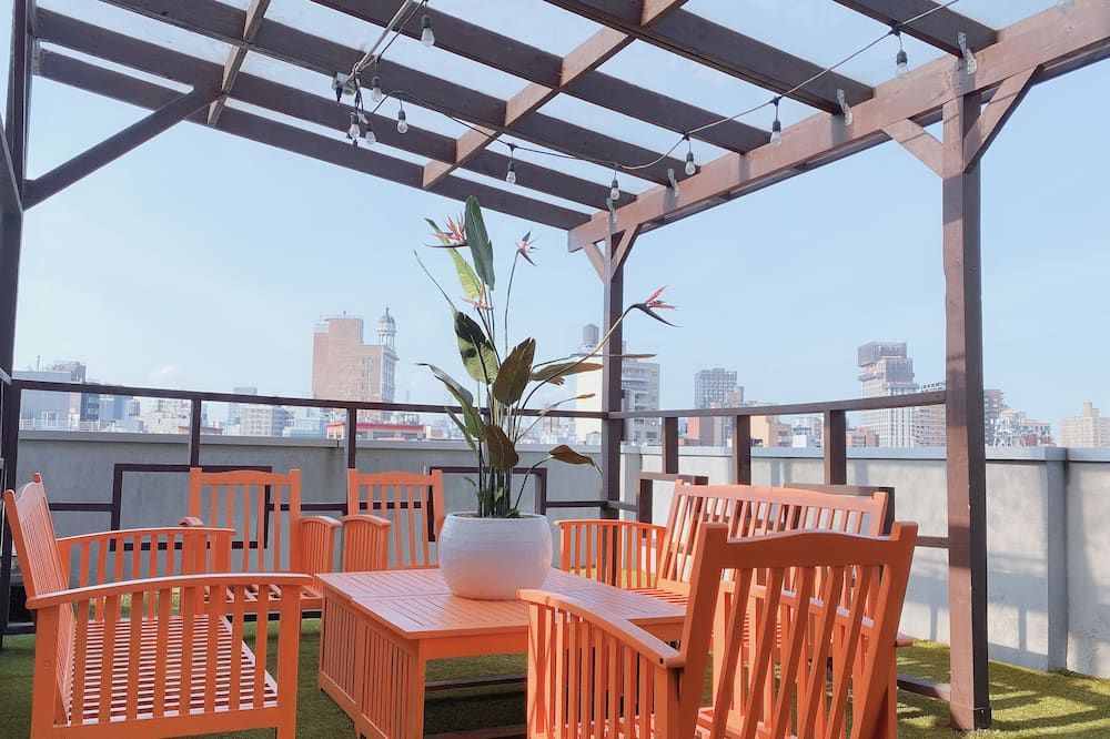 ماديسون لي هوتل