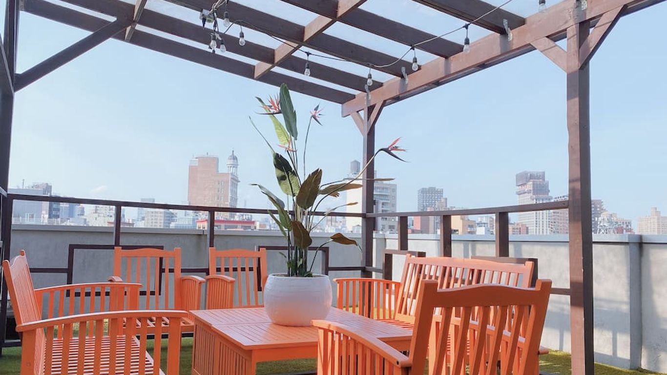 ماديسون لي هوتل