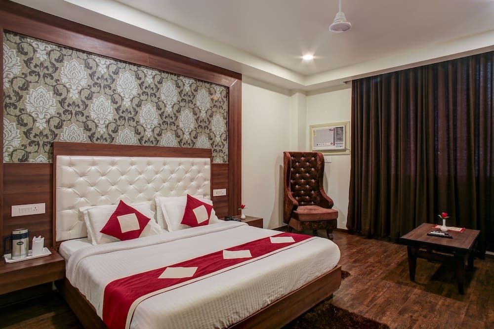 Hotel The Royal Krishna - Katra