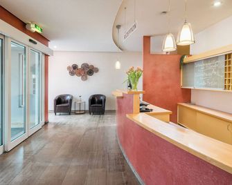 Hotel Rennschuh - Göttingen - Front desk