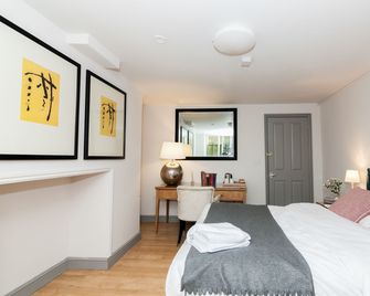 Townhouse No 12 - Huddersfield