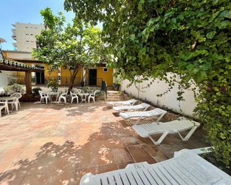 New 'Villa Albero' Boutique - Torremolinos - Patio