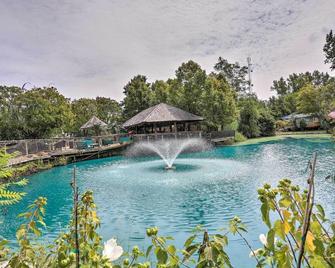 Middle Bass Condo with Balcony, Lake Erie Views - Put-in-Bay - Pool