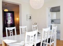 Nice Apartment In Ystad With 2 Bedrooms And Wifi - Ystad - Dining room