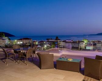Hotel Estia - Foinikounta - Balcone
