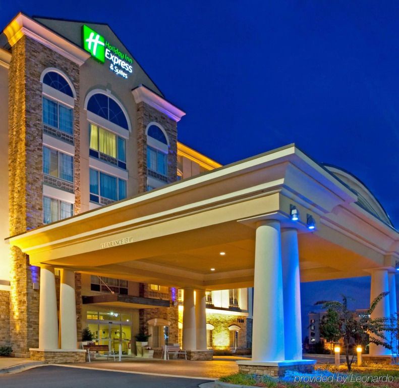 Holiday Inn Express & Suites Columbus At Northlake By IHG - קולומבוס - בניין
